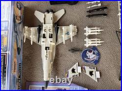 Vintage Hasbro Flying Fighters F/A-18 Hornet Fighting Falcon Jet 1989 80's Toy