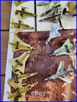 Vintage Invasion of Anzio Military Action Playset 157 Pieces. Nearly complete