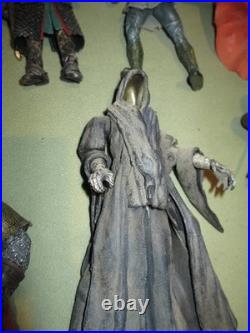Vintage Lord Of The Rings Action Figure Lot of 12 + Weaponry & Accessories