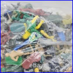 Vintage Lot Of 100+ Miniature Army Toy Figures Indians, Cowboys, Army. 122 Vintage Lot Of 100+ Miniature Army Toy Figures Indians, Cowboys, Army. 122