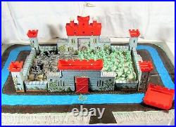 Vintage Louis Marx Castle Playset Vikings & Knights 4743 75 Figures With Box