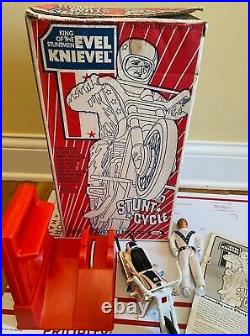 Vintage Original Early Evel Knievel Chrome Stunt Cycle Ideal 1973 Action Figure
