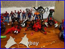 Vintage Spider-Man Toy biz Lot (35) Carnage Morbious Venom Accessories 1990's