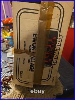 Vintage Star Wars EWOK VILLAGE w box Kenner 1983