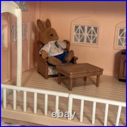 Vintage Sylvanian MAPLE TOWN House Post Office withFurniture, Figures