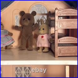 Vintage Sylvanian MAPLE TOWN House Post Office withFurniture, Figures