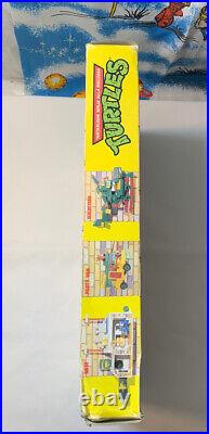Vintage TEENAGE MUTANT NINJA TURTLES TMNT Lair Base Figures Lego Import 1989 GIG