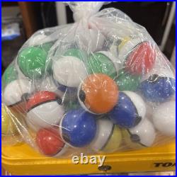 Vintage TOMY Yujin Gatcha Gashapon Vending Machine with Pokemon Capsules Foot Cap