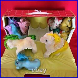 Vintage Tara Toy Kuddlee Ponee Carry Case with 10 Unicorns 1987