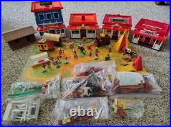 Vintage Timpo Frontier Trail Blazers Town Set