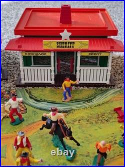 Vintage Timpo Frontier Trail Blazers Town Set