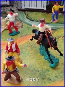 Vintage Timpo Frontier Trail Blazers Town Set