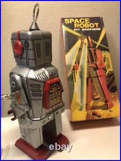 Vintage Tin Robot hand-wound iron old-fashioned toy