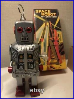 Vintage Tin Robot hand-wound iron old-fashioned toy