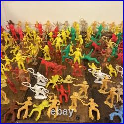 Vintage WESTERN Plastic Figures toys Cowboys Indians Marx Others 153 figures