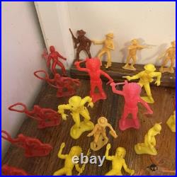 Vintage WESTERN Plastic Figures toys Cowboys Indians Marx Others 153 figures