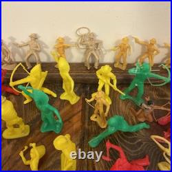 Vintage WESTERN Plastic Figures toys Cowboys Indians Marx Others 153 figures