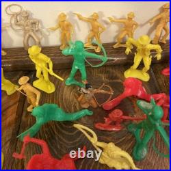 Vintage WESTERN Plastic Figures toys Cowboys Indians Marx Others 153 figures