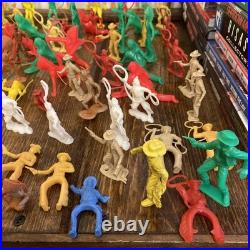 Vintage WESTERN Plastic Figures toys Cowboys Indians Marx Others 153 figures