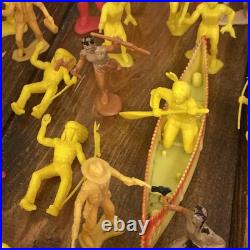 Vintage WESTERN Plastic Figures toys Cowboys Indians Marx Others 153 figures