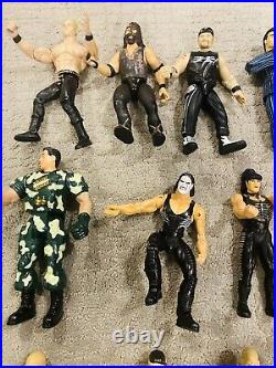 Vintage WWF WCW Lot Of 31 Elite Toy Figure Wrestlers 1990s Collection With Extras
