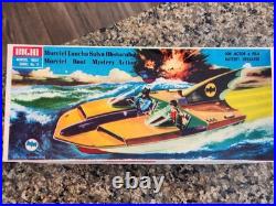 Vintage and Rare Bichi 1966 BATMAN BATBOAT Battery Operated MIB Argentina WORKS