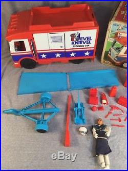 Vtg 1973 Ideal Toys Evel Knievel Scramble Van With Evel Figure In The Box