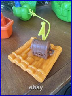 Vtg 1977 Playskool Gilligan's Floating Island Characters & Accessories Bath Toys