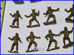 Vtg 1983 Marty Toy Warriors of The Galaxy Heroes vs Demons HUGE 34+ Figure Lot