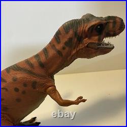 Vtg 1993 Kenner Jurassic Park JP09 T-REX Dino Toy Action Figure Roarin WORKS