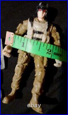 Vtg. GI Joe Action Figure Movable Hands And Feet With Machine GunChina 4 1/2