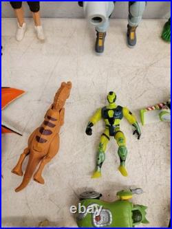 Vtg Mixed Lot Of 27 Toys Action Figures 2000s boys Collection
