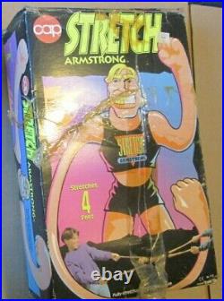 Vtg STRETCH ARMSTRONG stretchable 15 action figure toy 1992 CAP, in DAMAGED box