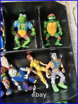 Vtg Teenage Mutant Ninja Turtle TMNT Playmates Collectors Case Lot of 20 figures