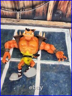 Vtg lot of Crash Bandicoot Tiny TigerDingodile Series 2 please see the pictures