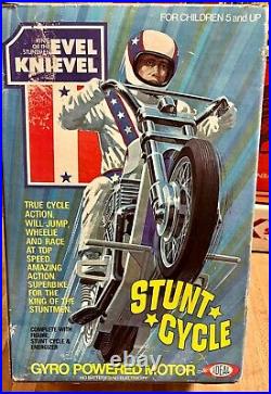 Working Vintage 1970s Original Evel Knievel Stunt Cycle & Action Figure