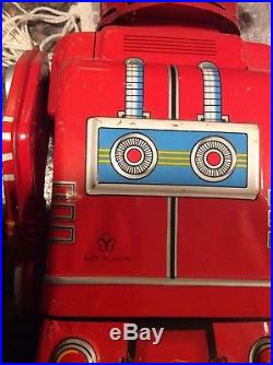 Yonezawa Cragstan Astronaut Red Robot Crank type Tin Wind-up Figure Japan made